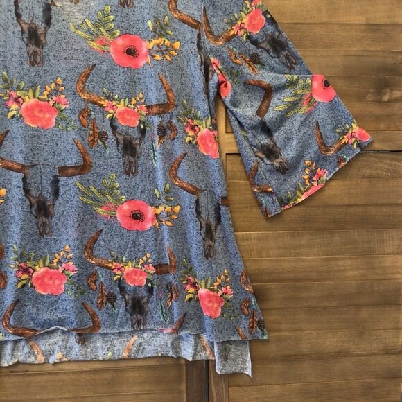 L&B Lucky &‎ Blessed Blue Floral Cow Skull Print Western Art Boho Gypsy Top Sz L - Picture 7 of 15